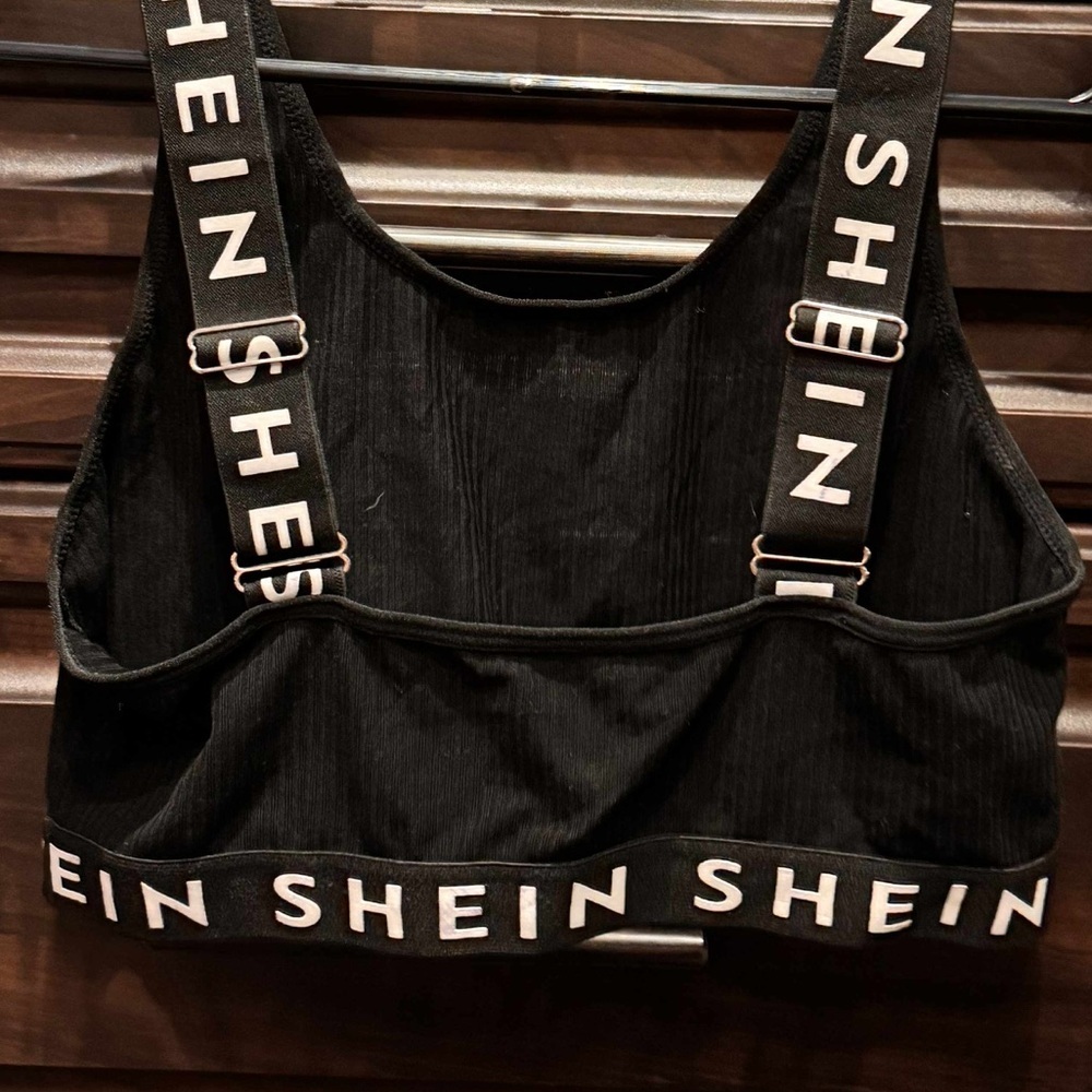 SHEIN Black Ribbed Logo crop top sports bra MEDIUM adjustable straps - Picture 5 of 5
